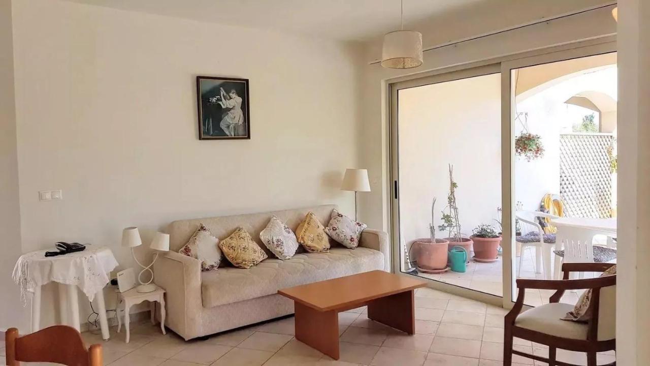 Appartamento Apartament Leon Maleme Do 6 Os. Esterno foto