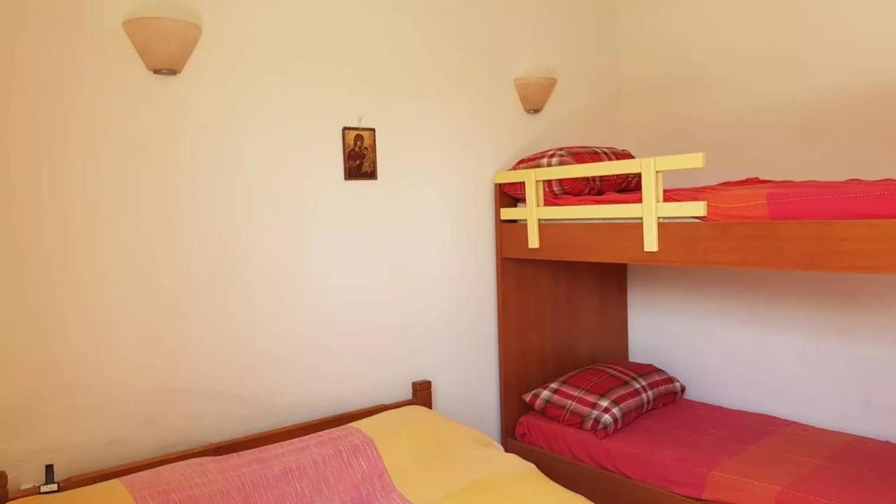 Appartamento Apartament Leon Maleme Do 6 Os. Esterno foto