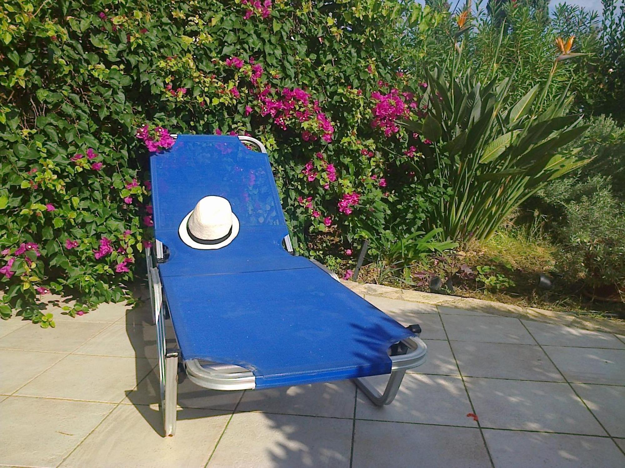 Appartamento Apartament Leon Maleme Do 6 Os. Esterno foto